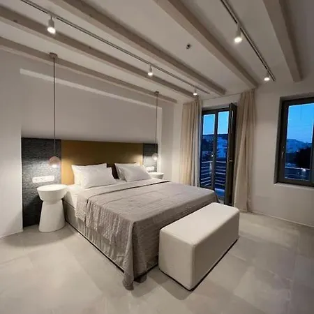 Vivant Residences Complex Center * Naousa (Paros)