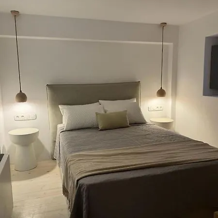 Vivant Residences Complex Center * Naousa (Paros)